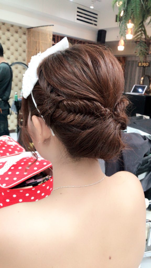 ヘアメイク女性＠フィッシュボーン編み！日本人美容院バンコク